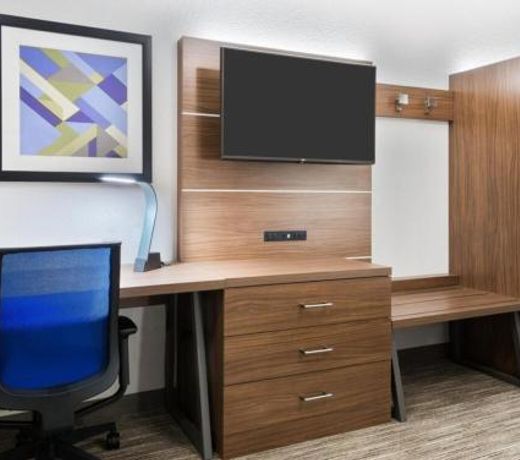 Holiday Inn Express & Suites - Nashville MetroCenter Downtown, an IHG Hotel