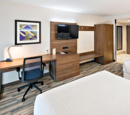 Holiday Inn Express & Suites - Nashville MetroCenter Downtown, an IHG Hotel