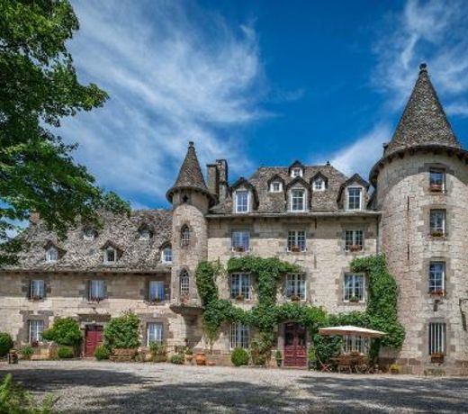 Chateau De Courbelimagne, Raulhac