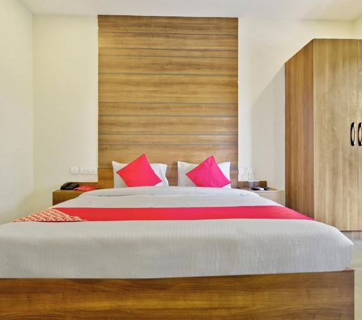 OYO Flagship 30179 Blessings Residency