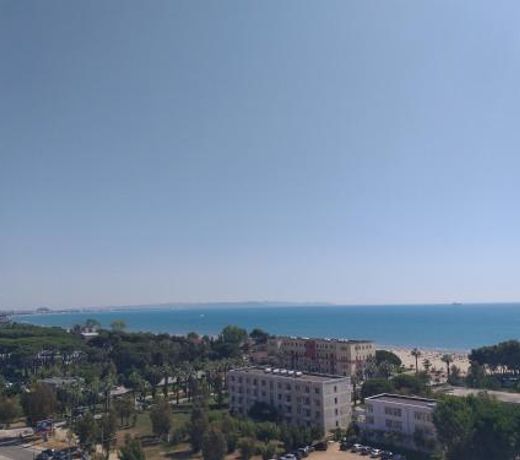 Bral Apartments
