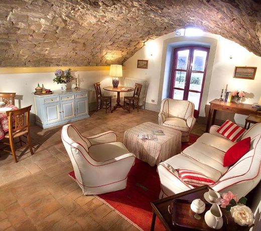 Romantic House