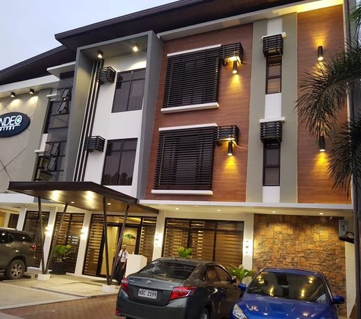 Andeo Suites