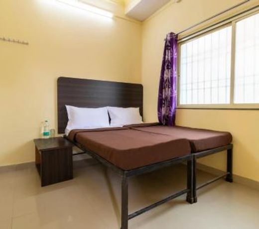 SPOT ON 42371 Shree Gajanan