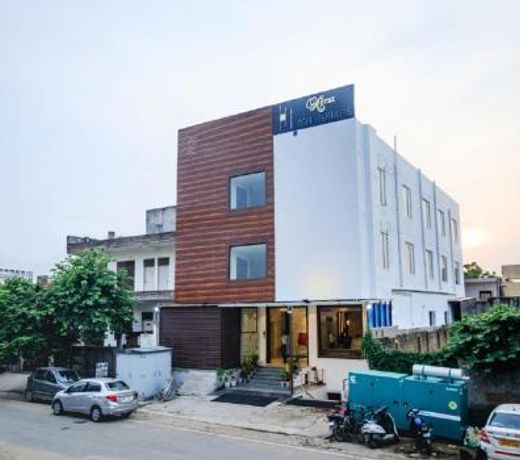 Hotel Ten Square, India