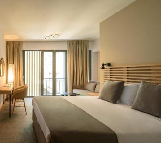 Fos DownTown Suites