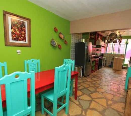 Casa los Gallos