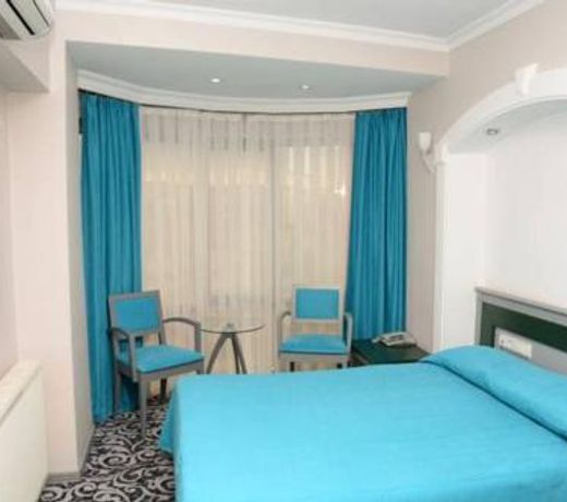 Grand Uzcan Hotel