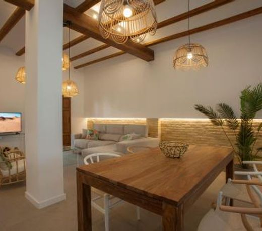 SingularStays Gulliver SR