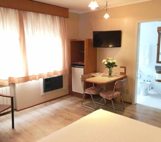 Cosmos Hotel