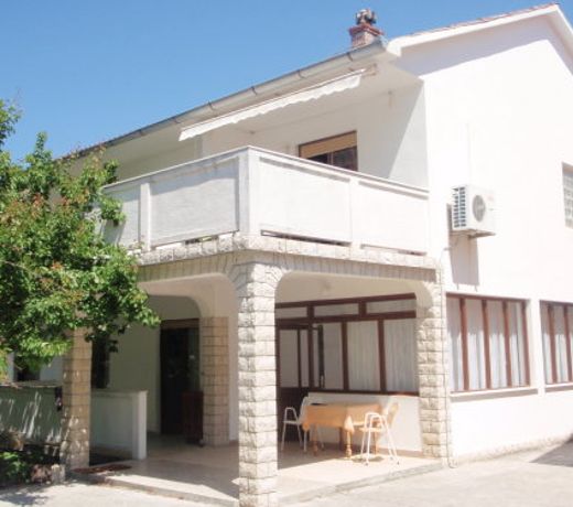 Guest house Tina
