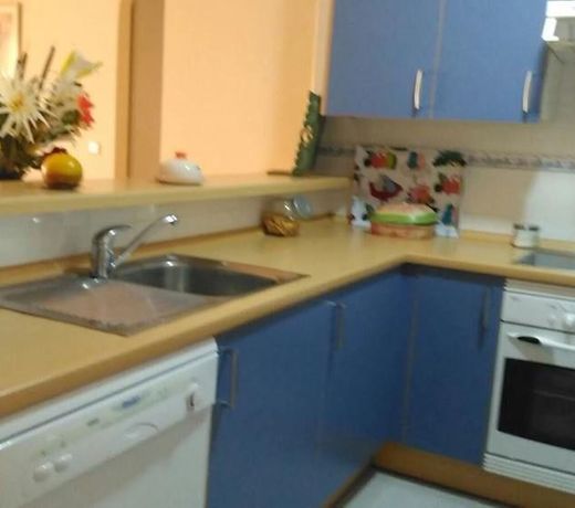Apartment With 3 Bedrooms In Rota, With Pool Access And Furnished Terrace - 650 M From The Beach