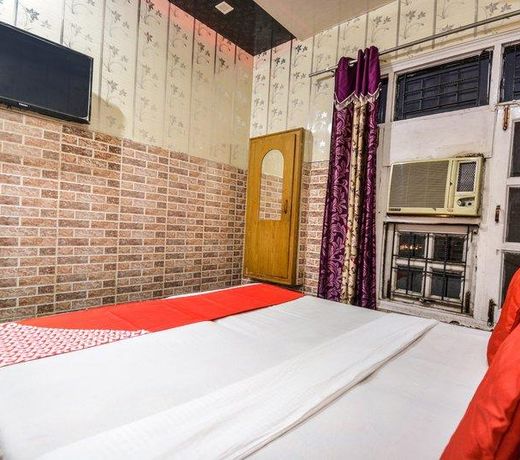 OYO 39637 Sangha Guest House