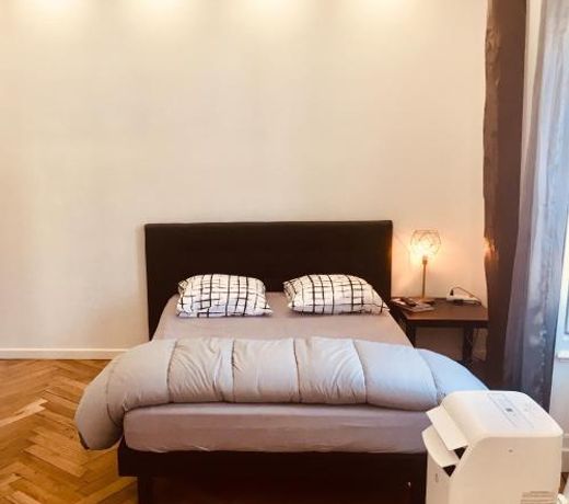 M: studio en plein centre de Lyon