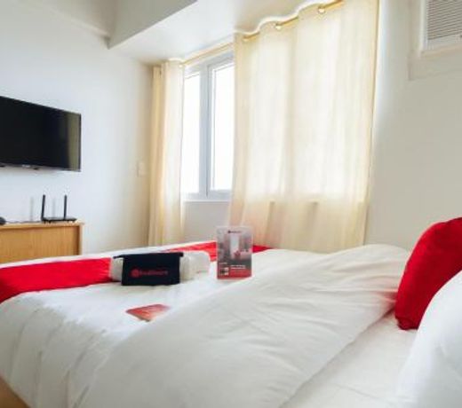 RedDoorz Plus @ Silk Residences Sta. Mesa Monthly Stay