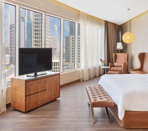 Radisson Blu Hotel, Dubai Canal View
