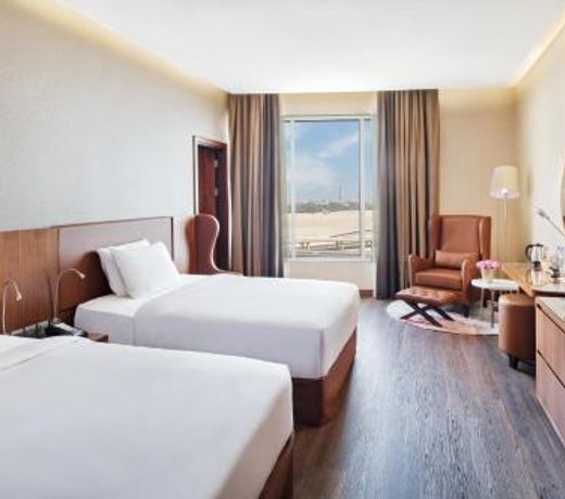 Radisson Blu Hotel, Dubai Canal View