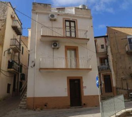 Santa Lucia al Mare