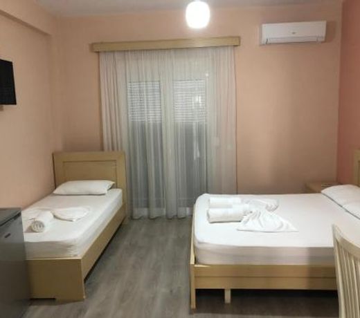 Rent rooms Kapri