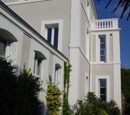 Maison Latour