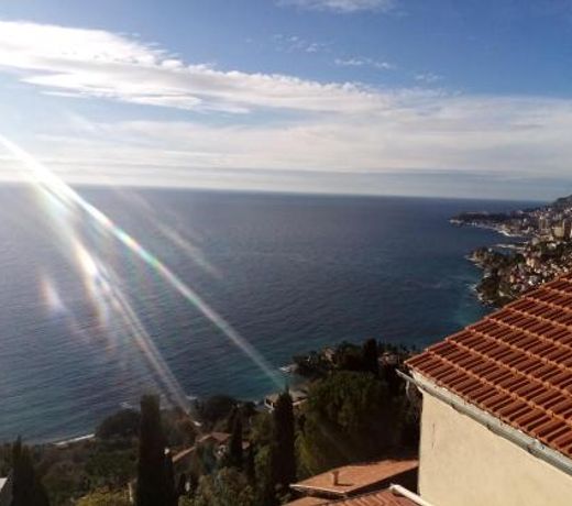 Triplex entre ciel et mer