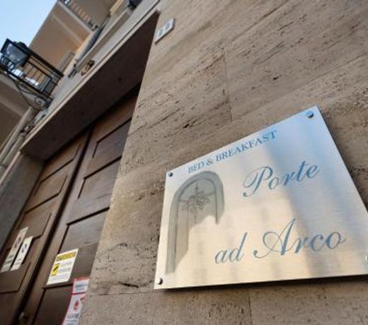 Porte ad Arco