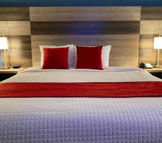 Garnett Hotel & RV Park