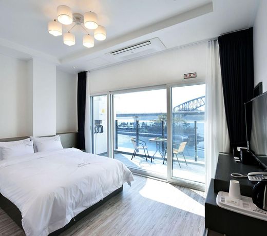 Tongyeong Grande Hostel