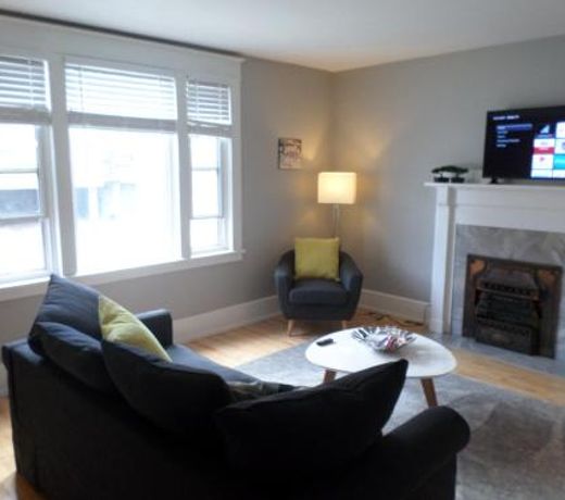 Beautiful, Clean, Quiet 2 BR-In Downtown Ottawa. Parking, WIFI and Netflix Included