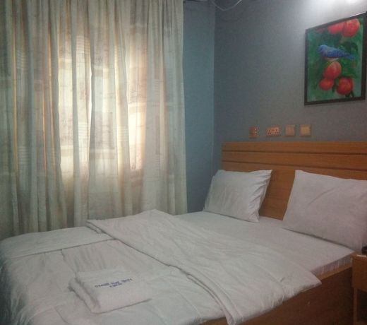 Glamour Park Hotel and Suites