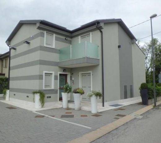 Sweet Home