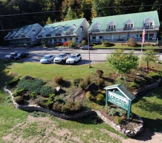 Attitash Motel & Suites