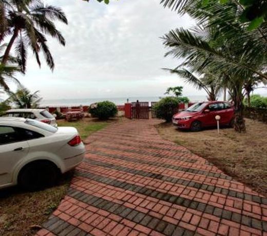 Club 7 Beach Resort