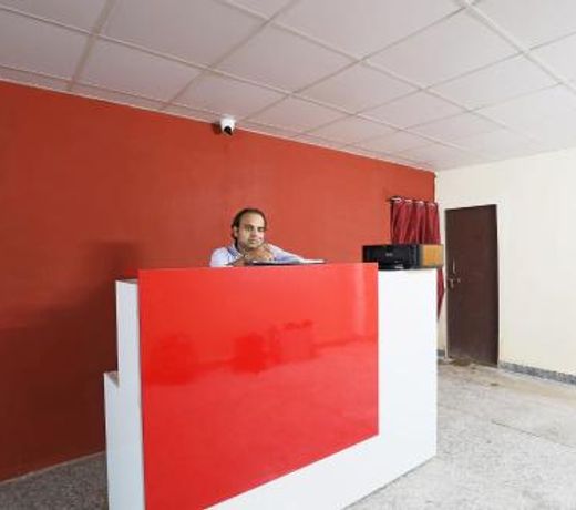 OYO 45288 Hotel 2 Yaars
