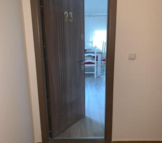 Apartament 23