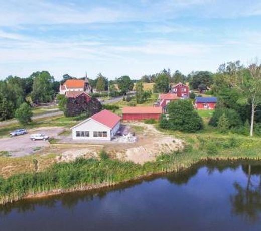 Awesome home in Tidaholm with 3 Bedrooms and WiFi
