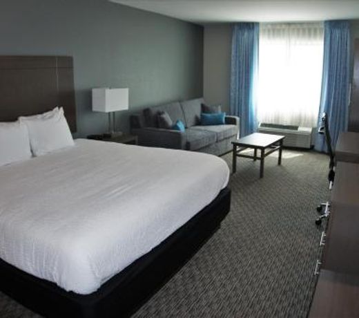 Brookstone Inn & Suites