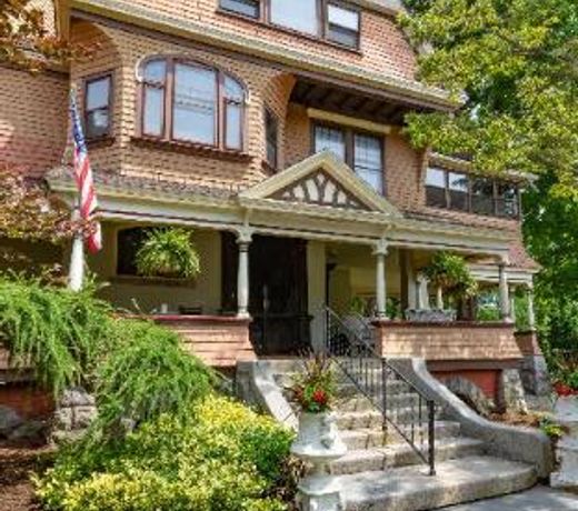 Saratoga Dreams Bed and Breakfast