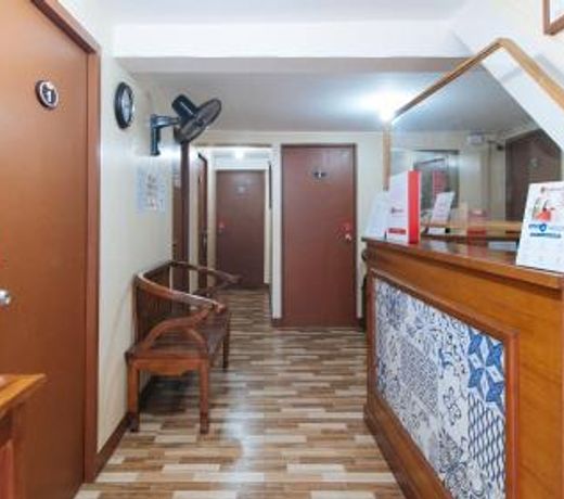 RedDoorz near PNR Espana Station