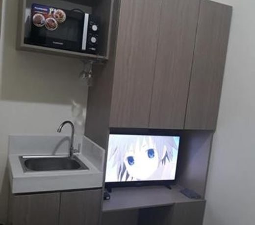Edsa Urban Deca Tower Condo Unit with Wifi and Netflix