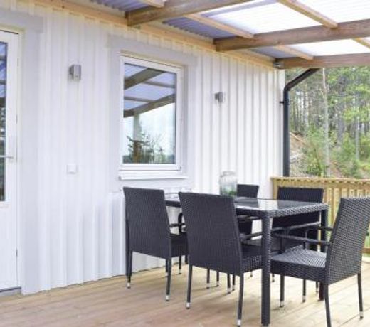 Two-Bedroom Holiday Home in Malilla