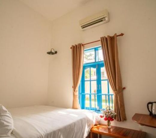 Vida Loca Sunset Beach Resort