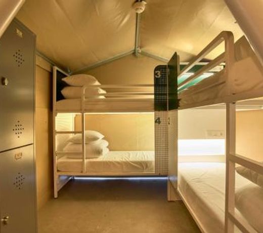 Urban Camper Hostel & Bar