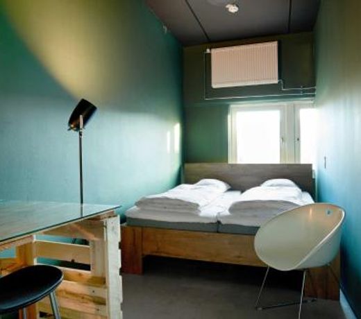 Urban Camper Hostel & Bar