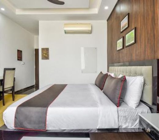 Townhouse OAK Vaishali Plaza Jaipur