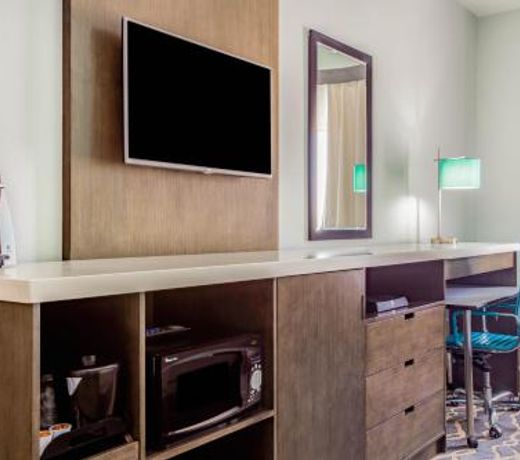 La Quinta Inn & Suites by Wyndham Northlake Ft. Worth