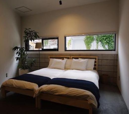 hostel mog