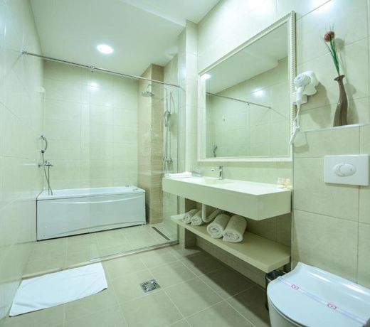 Hotel Lazaro