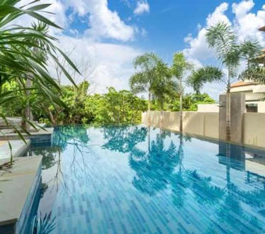 Villa Sole Lux 3 bedrooms with pool Nai Harn