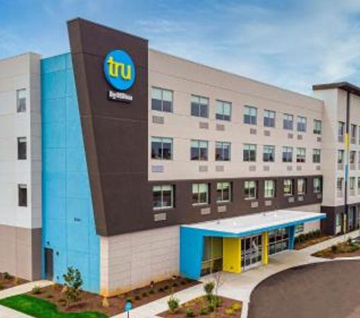 TRU By Hilton Clarksville